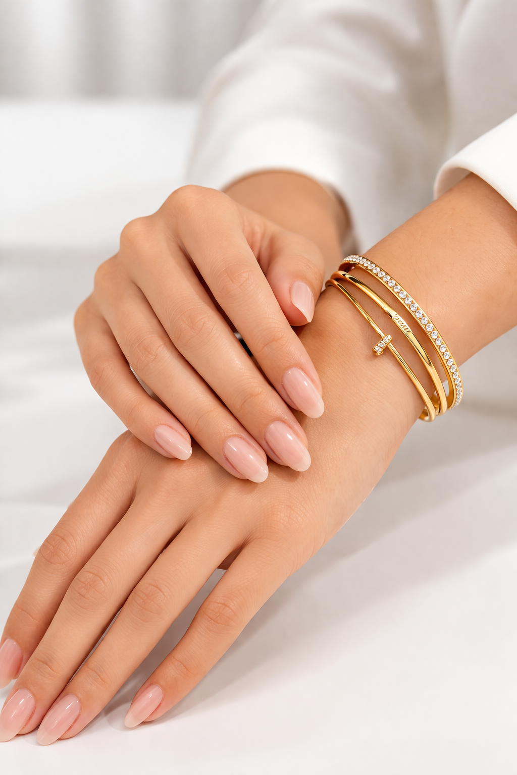 elegant designer gold plated crystal bangle for women elegant designer gold plated crystal bangle for women