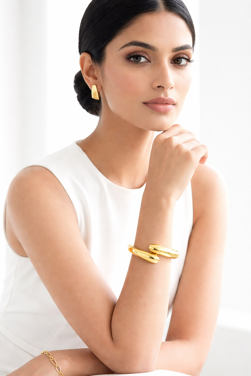 luxury gold polished open cuff bracelet for girls stylish luxury gold polished open cuff bracelet for girls stylish